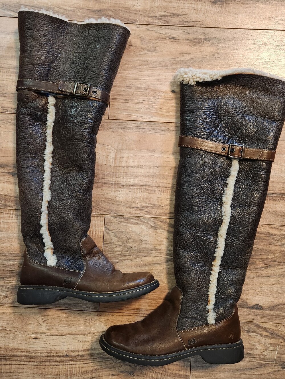 Born Womens 7.5 Shearling Suede Brown Knee High Boots